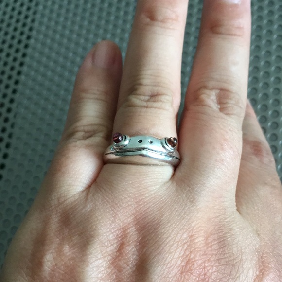 🖤NEW Frog 🐸 ring - Picture 9 of 14
